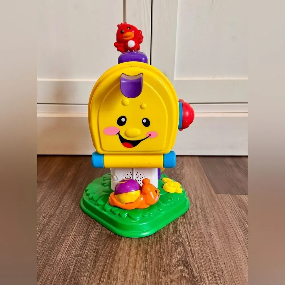 Kid's Toy: Fisher Price Laugh & Learn Colorful Smiling Mailbox Toy